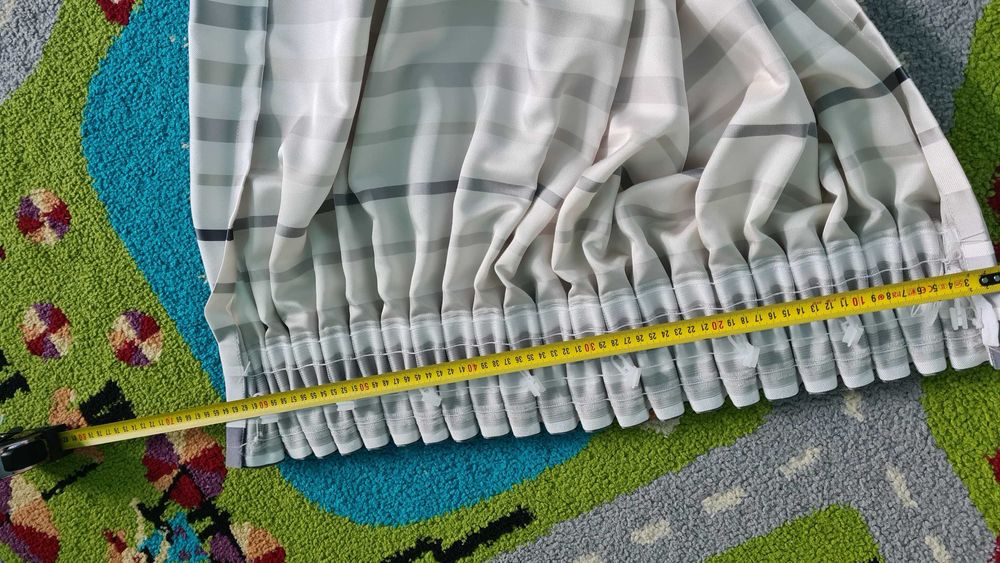 Zasłony 2 sztuki (65cm szerokość, 280cm długość, stan idealny)