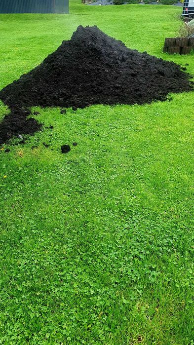 bio nawóz eko kompost, substrat torfowy, ziemia,trawnik