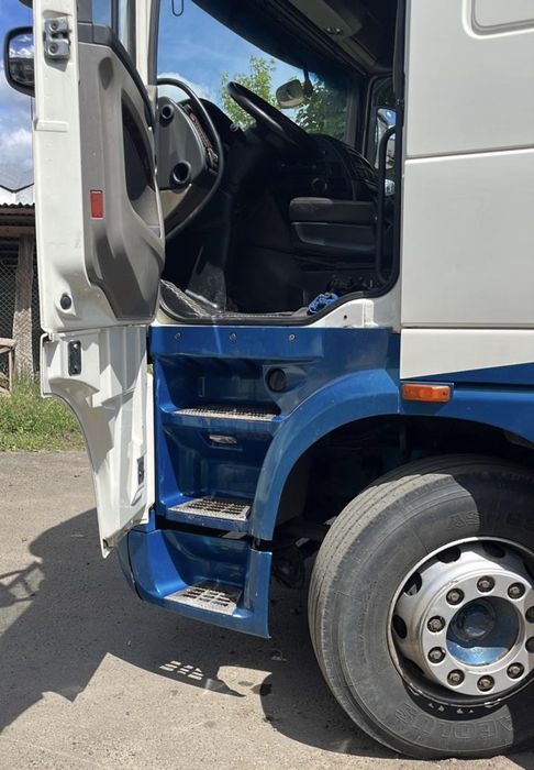 Тягач DAF XF 105