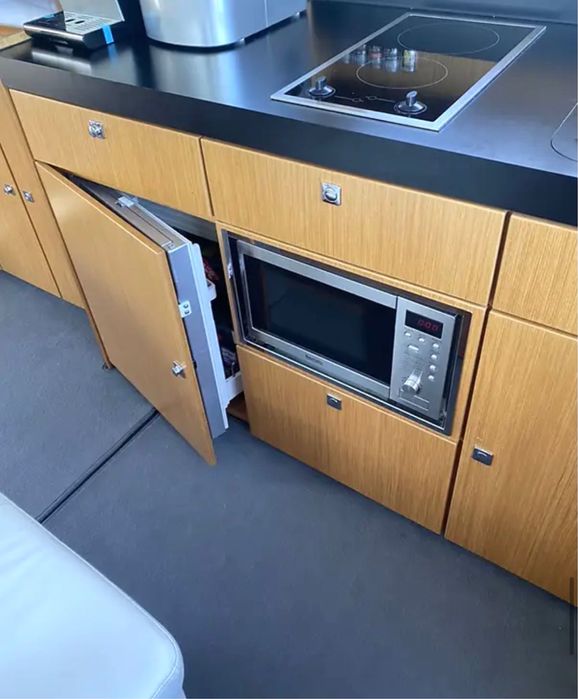 Яхта Bavaria 42 Virtes