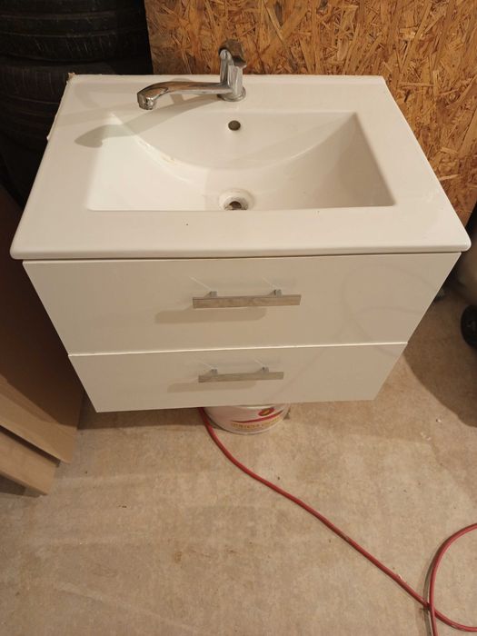 Szafka z umywalką
