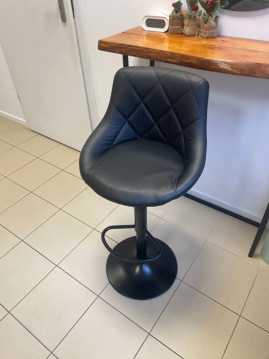 Czarny Hoker obrotowy