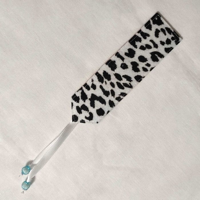 Z111 Zakładka do książki z filcu Handmade Rękodzieło