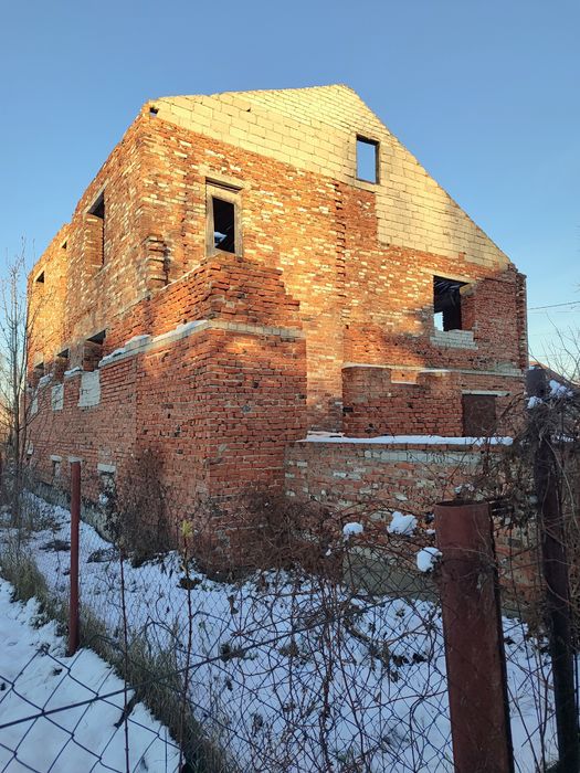 Продається незавершене будівництво в м.Малин