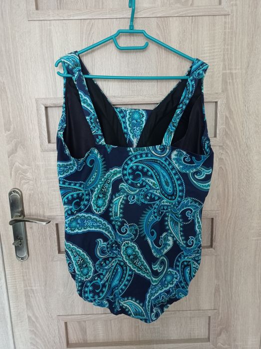 Strój rozmiar 52 jednoczęściowy