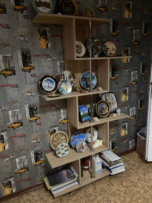 Офисная мебель и стулья