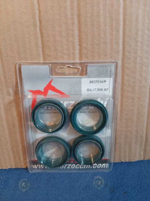 Uszczelki Marzocchi SKF 35mm NOWE