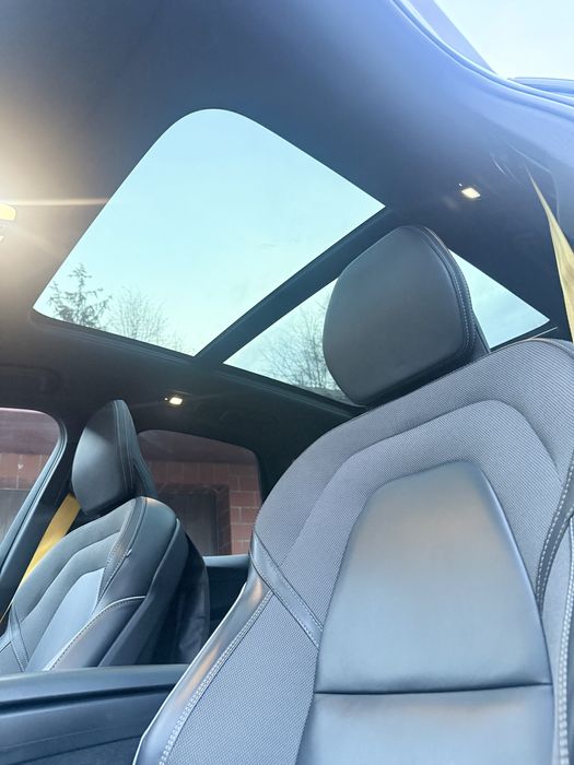 Volvo XC60 Polestar Engineered Hybryda Plug in Harman Panorama