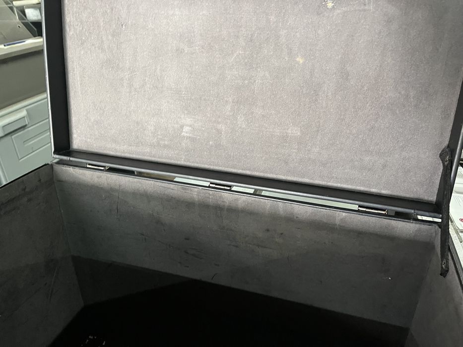 Mala Caixa para oirivesaria completamente forrada