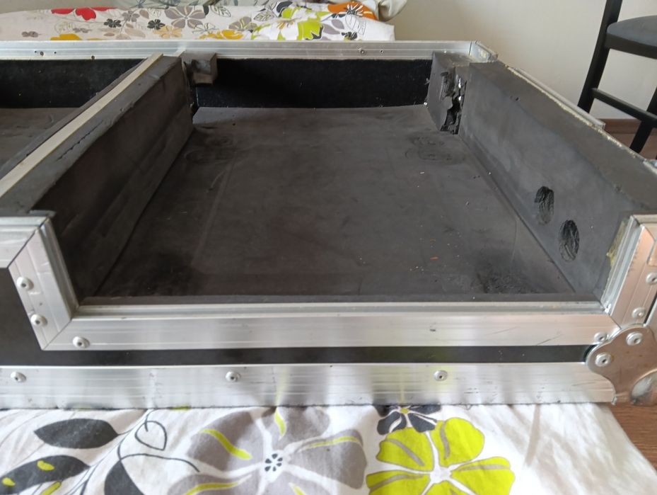 Case aluminiowy 2xCdjPioneer2000 djmPioneer700,800,900