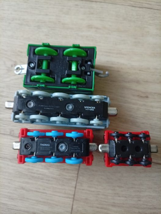 Паровозики Thomas