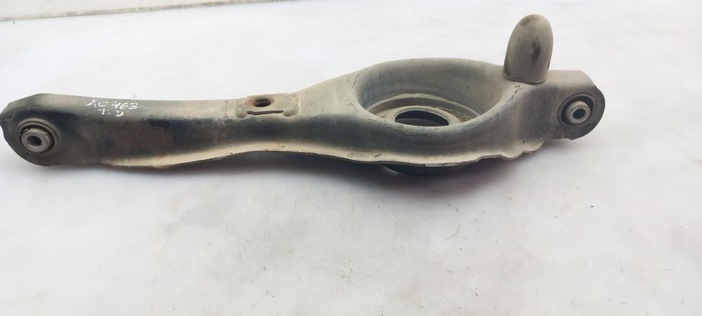 Braço de suspensão trás direito FORD Focus II (DA_)