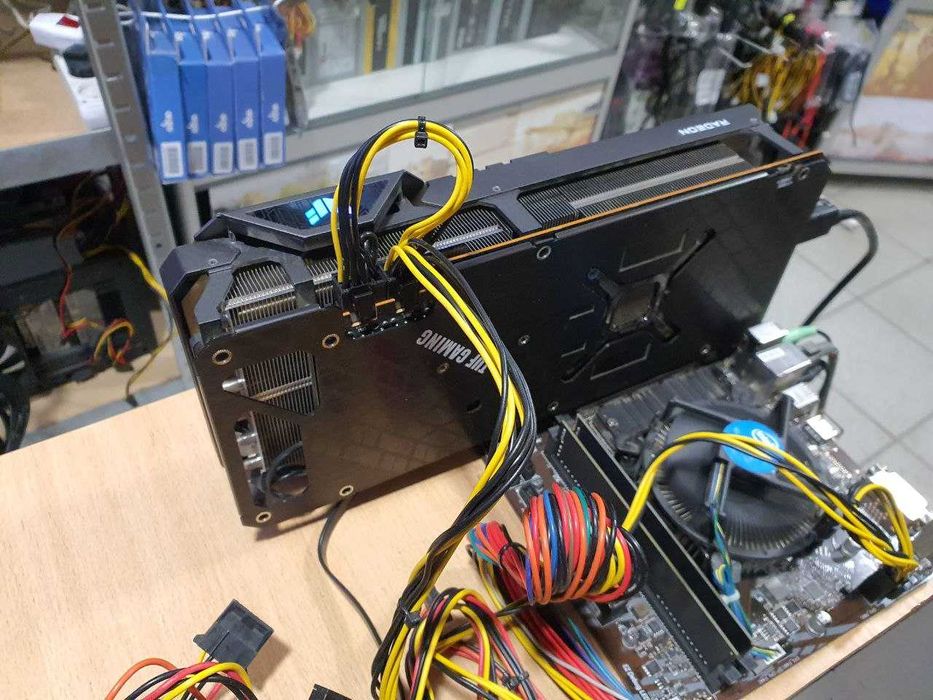 Видеокарта Asus RX 6800 XT TUF Gaming OC 16GB GDDR6 256bit отл сост.