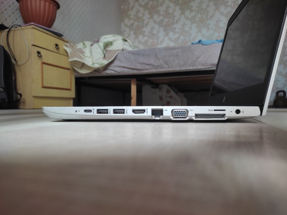 Ноутбук HP Probook 640 G4/14" IPS/Core i5-7300U 2(4) ядра 2.6-3.5GHz/8GB DDR4/500 Gb/HD 620/батарея 3 часа.