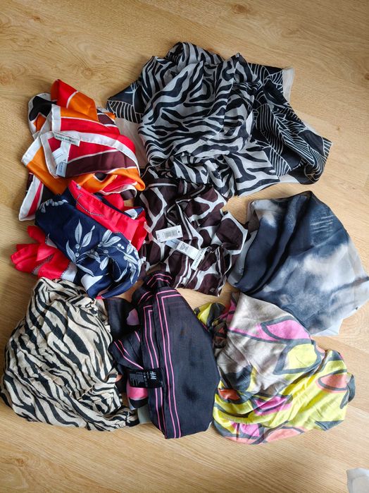 H&M,banana republik chusty,apaszki