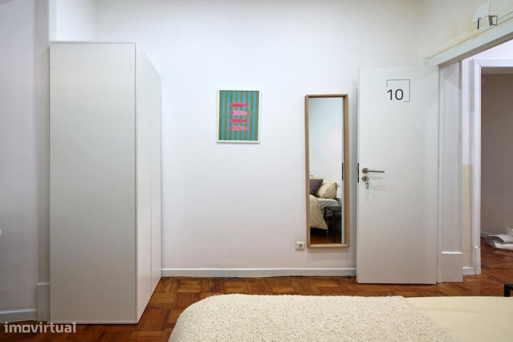 Quarto - localizado em Alameda Lisbon