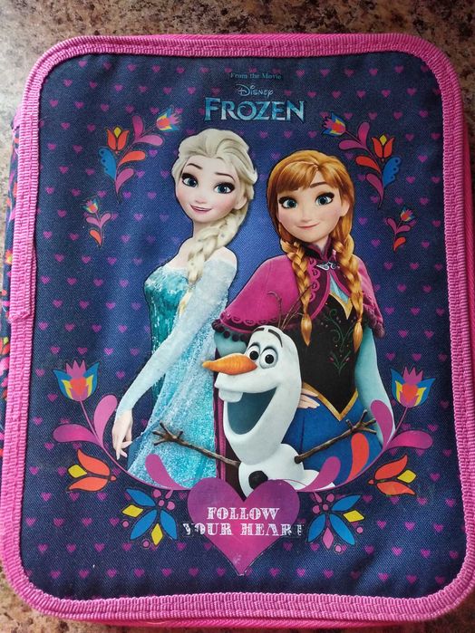 Plecak i dwa piórniki kraina lodu Anna i Elsa