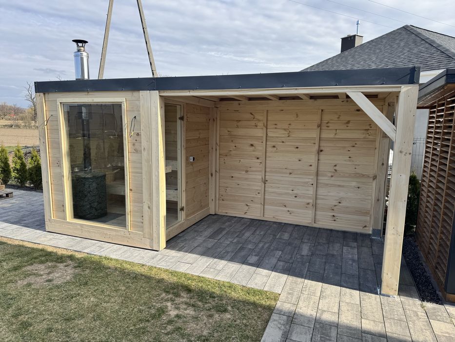 Sauna ogrodowa z miejscem na balie jacuzzi sauna balia jacuzzi