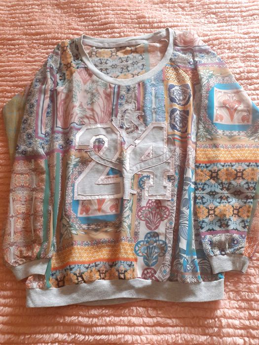 Blusas de Flores Bershka e LA Redout