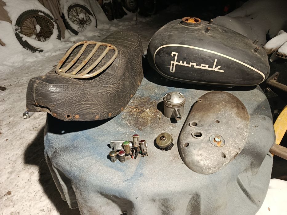 Junak m 10 m07 części zbiornik siedzenia  i inne