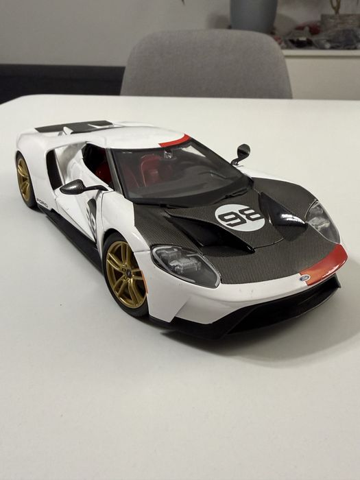 Model Ford GT Heritage Edition 2021 Maisto 1/18 jak Bburago Solido 18