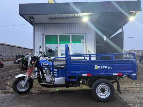 Вантажний трицикл DOZER Model 200 бензиновий Доставка по Україні б/к