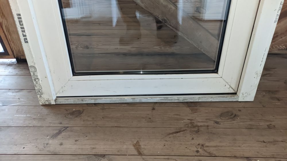 Металлопластиковая дверь