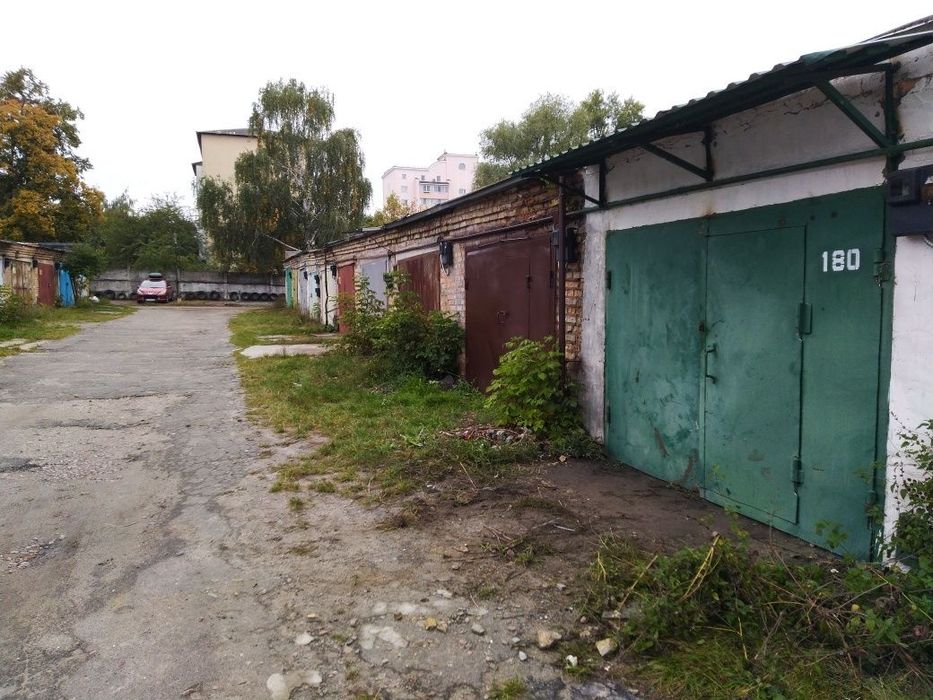 Здається гараж в КОСМОС, місто Буча