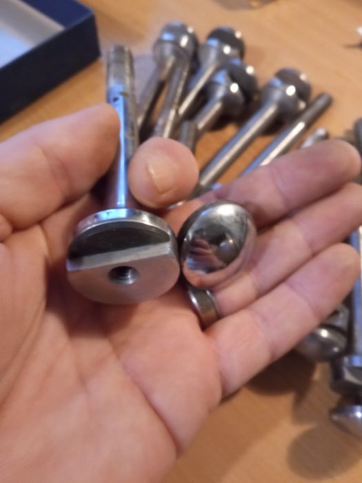 Болты крепления гайки шайбы