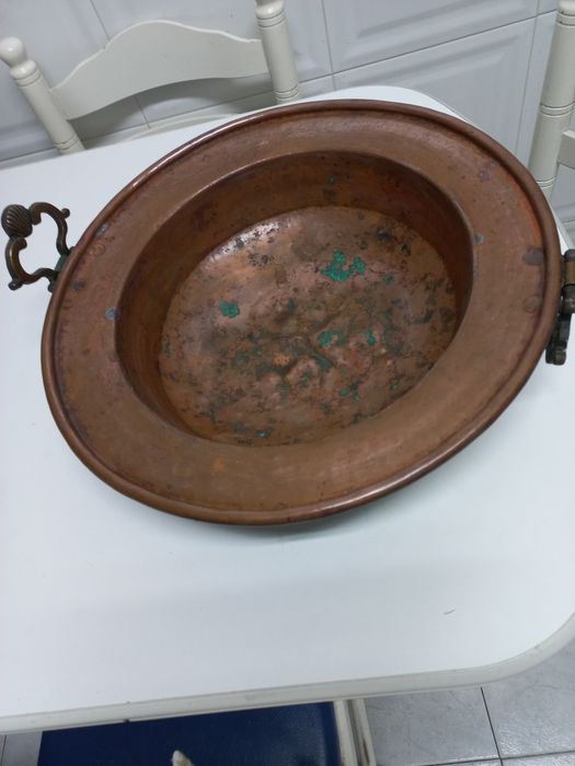 Braseira em cobre ,com pegas em latão. VINTAGE