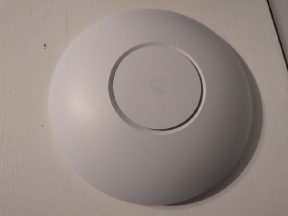 Unifi U6-LR ubiquiti