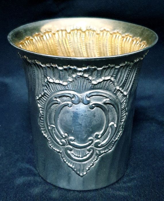 Lindissima antiga chávena em prata portuguesa contrastada