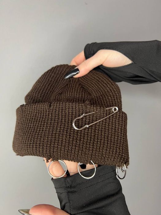 Шапка яку всі шукають