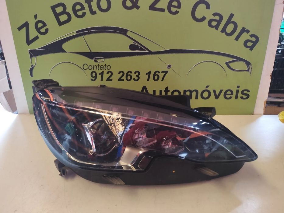 Peugeot 308 II - FAROL FULL LED DIREITO - FF830
