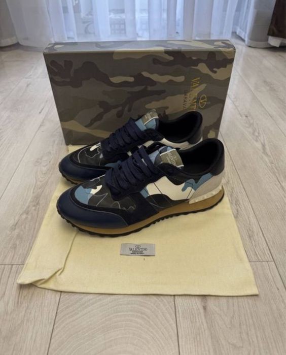 кросовки VALENTINO