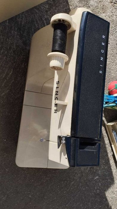 Máquina de Costura Singer Athena 2000 Electronic – Completa e Funcional