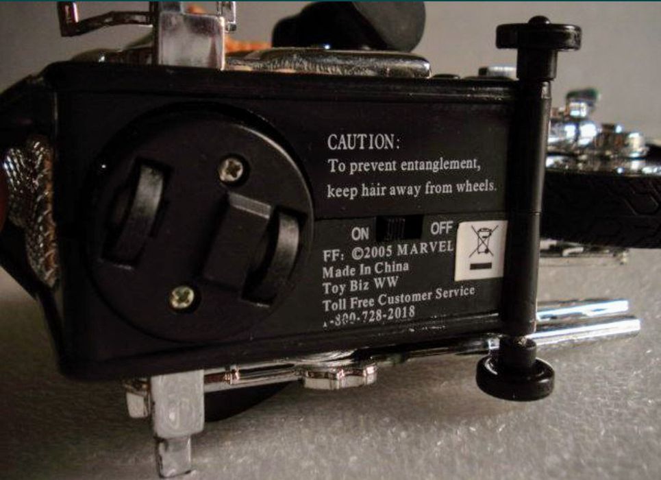 Boneco Coisa na Moto da Marvel e Toy Biz