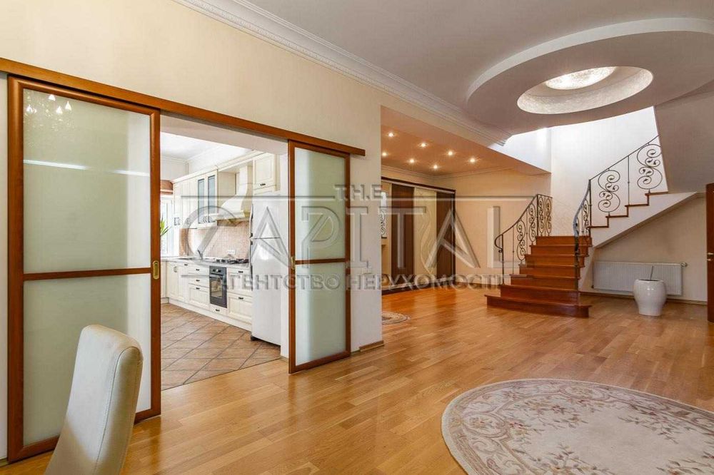 Продаж/Будинок/499 м2/Старі Безрадичі/вул Центральна/Обухівський район