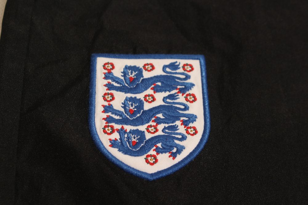 UMBRO XS - Reprezentacja Anglii krótkie spodenki