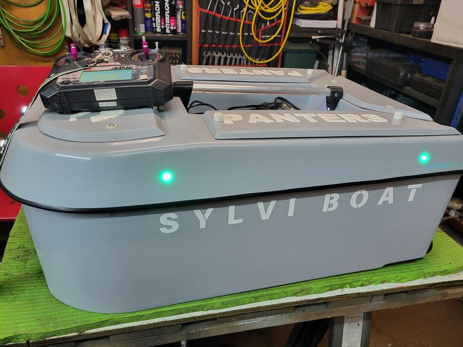 Łódka zanętowa SYLVI BOAT