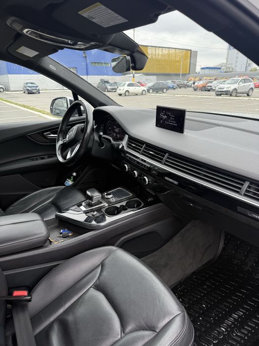 Audi Q7 premium plus