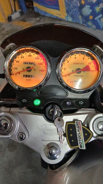 ZONTES 125CC  2011 com 8000km