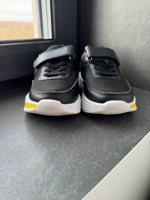 Кросівки кеди для хлопчика Sinsay Batman весна літо