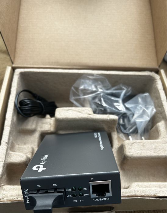 Медіаконвертер TP-Link, MC210CS