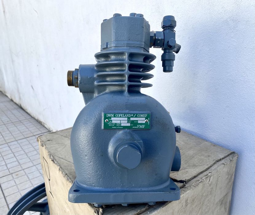 Compressor de refrigeração DWM Copeland Comef novo