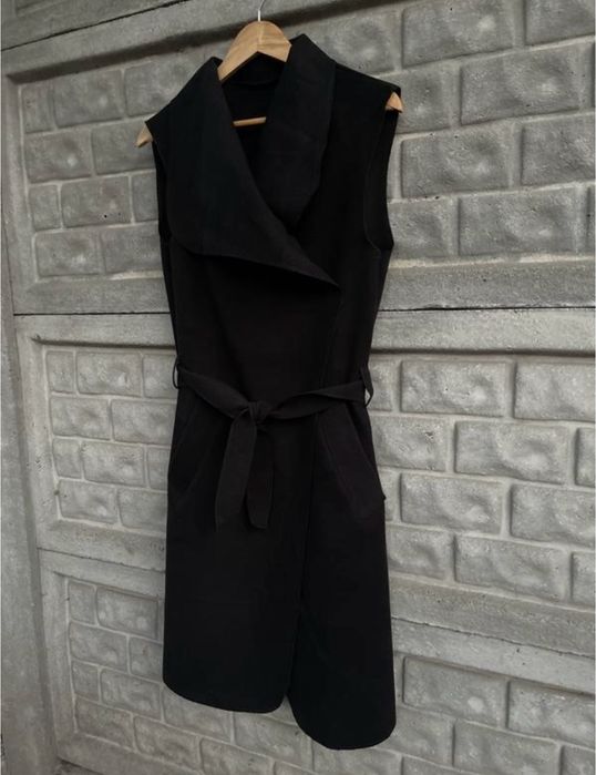 жилетка безрукавка Zara