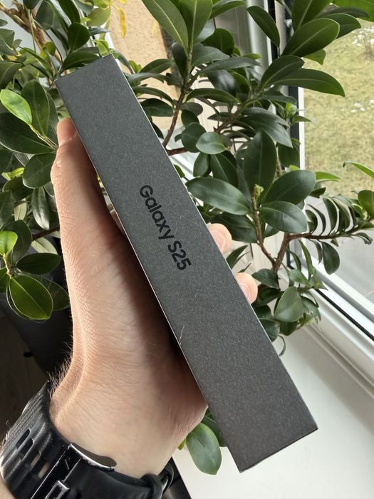 Telefon Samsung Galaxy S25 12/256 GB Miętowy/Mint