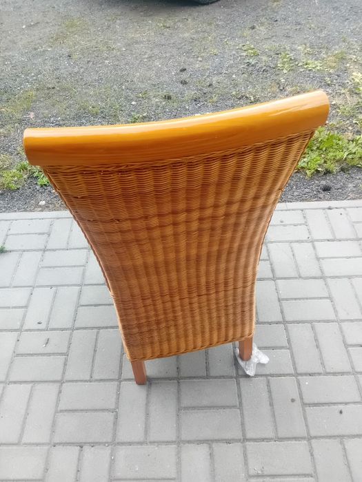 Krzesła z trawy bambusowej