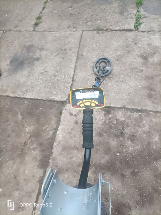 Продам метало шукач.