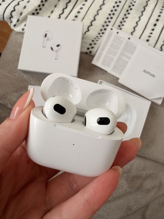 Apple Airpods (3rd generation)